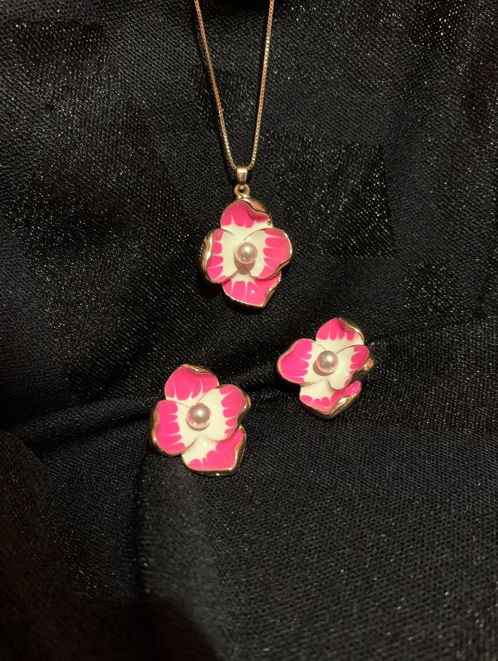 Conjunto Encanto – em duas versões